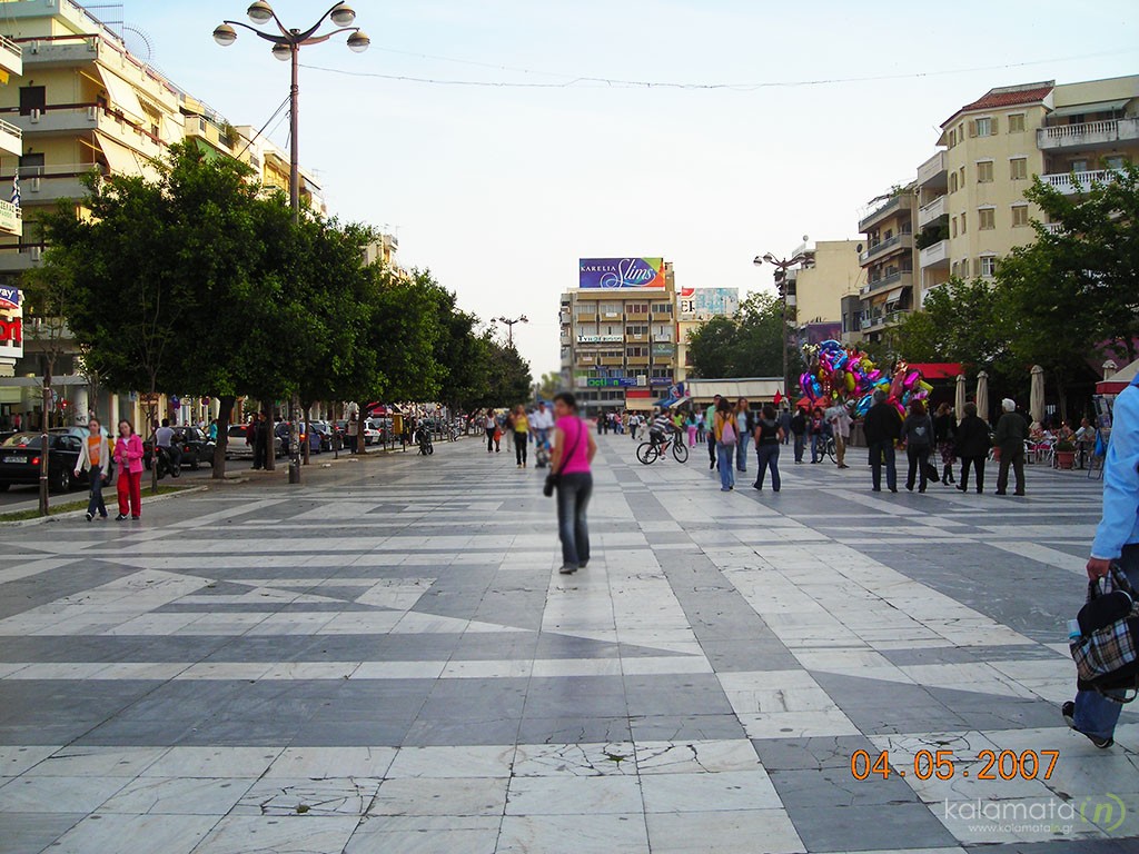 kentriki-platia-kalamatas-10