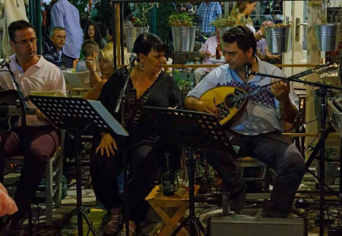 Μουσικό κολάζ στη Μπουκαδούρα