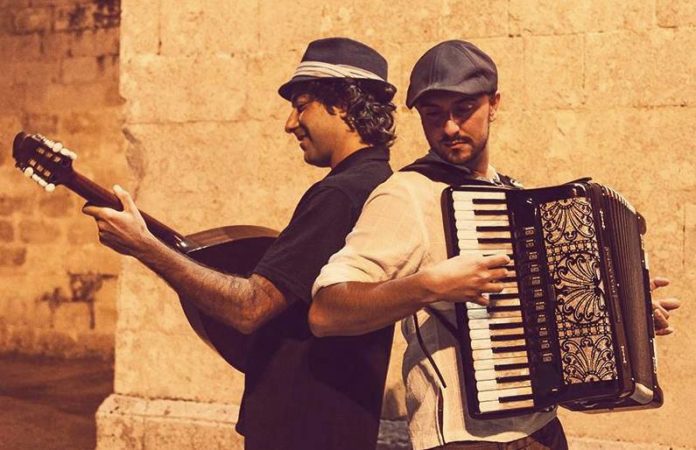 Ταξίδι στην μουσική της Νότιας Ιταλίας στη Μπουκαδούρα