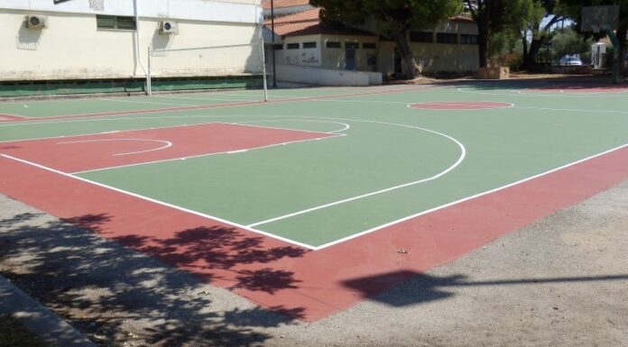 Πλαστικοποίηση γηπέδων μπάσκετ και βόλεϊ