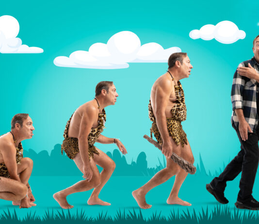 Caveman: Η κωμωδία που έγραψε προϊστορία επιστρέφει στην Καλαμάτα